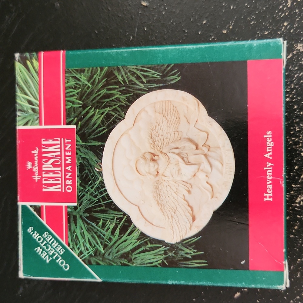 Vintage Hallmark Keepsake Ornament 1991 Heavenly Angel's Collector Series